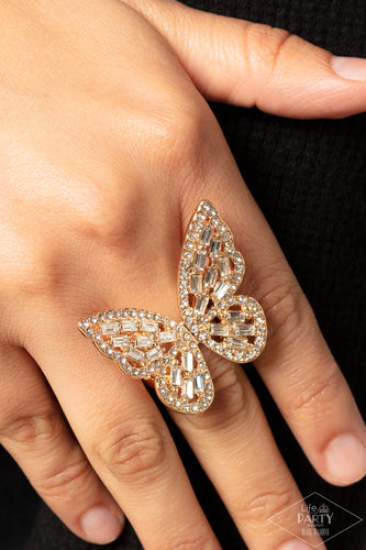 Flauntable Flutter - Gold Ring - Paparazzi Accessories